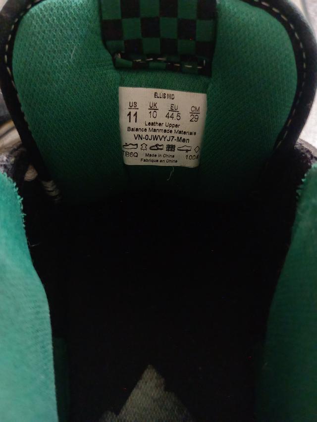 Vans Ellis Mid หนัง+ผ้าทักมาคุยสอบถามคุยเรื่องราคาก่อนได้นะครับ