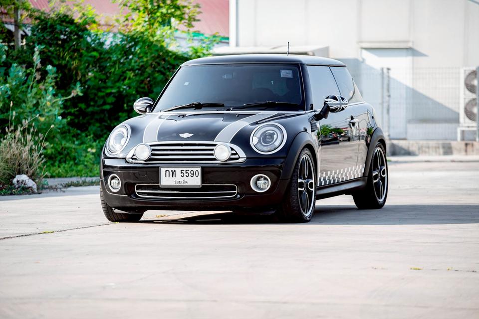 Mini One Cooper RHD ปี 2010 สีดำ รถสวยสภาพดี