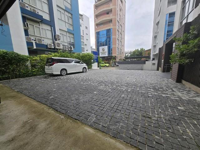 รหัสC6829 ให้เช่าอาคารสำนักงาน 8ชั้น มีลิฟท์ ย่านถนนศรีนคริทร์ สุขุมวิท101/1 ที่จอดรถหลายคัน 3