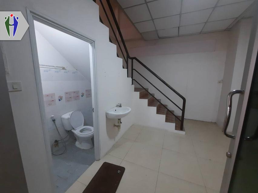 อาคารพาณิชย์ให้เช่า ติดถนนซอยสยามคันทรีคลับ พร้อมเปิดร้าน • อาคารพาณิชย์ 4 ชั้น 2 คูหาต่อกัน เนื้อที่ประมาณ 160 ตารางเมตร 2 คูหา • มีที่จอดรถหน้าตึก • 5