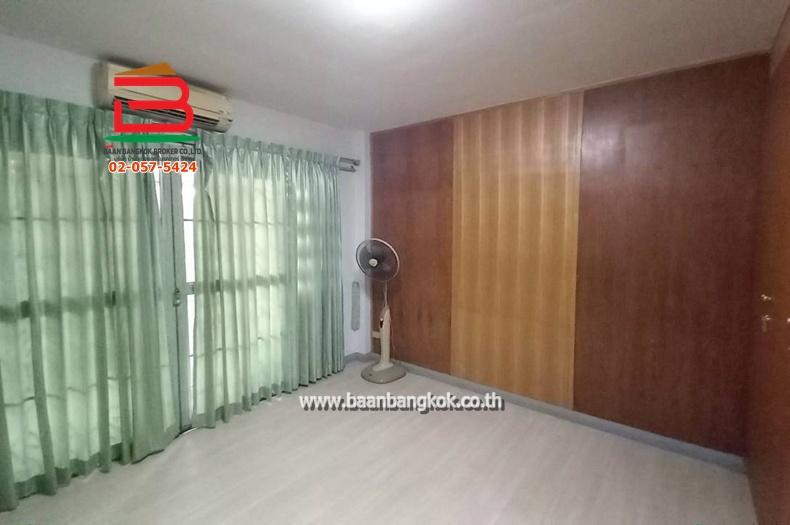 ทาวน์เฮ้าส์ พูนสินธานี 1 (ใกล้สำนักงานที่ดินบึงกุ่ม) เนื้อที่ 25 ตรว. แขวงคลองสองต้นนุ่น 10