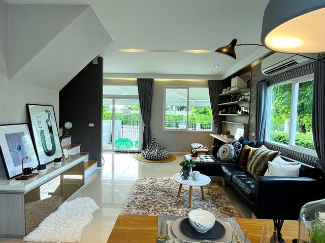 จัดเต็มเฟอร์ฯ 3-4 นอน เพชรเกษม-ทวีวัฒนา .สนามหลวง2 650m. ให้เช่าทาวน์โฮมสุดหรู 2ชั้น หลังมุม2 น้ำ 31 ตร.ว. 250 ตร.ม. 2