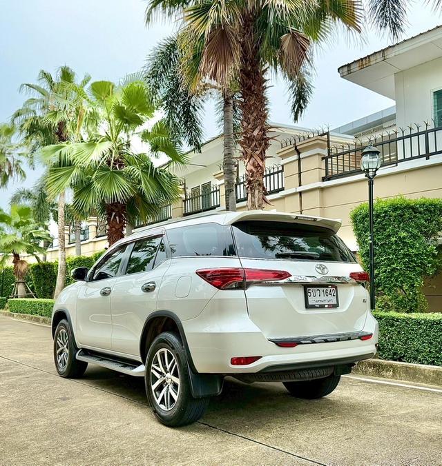 รหัสรถ CH1642 Toyota Fortuner 2.4 Top Sigma4 ดีเซล 4WD Auto ปี 2018 6