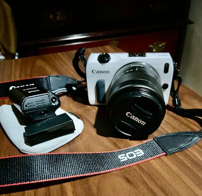 Canon EOS M  3