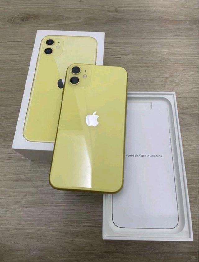 ขาย iPhone 11 สีเหลือง 2