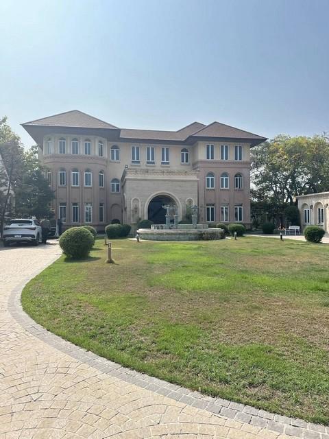 ขาย บ้านเดี่ยว หลังใหญ่ขนาด 2 ไร่กว่า ซอยราษฎร์พัฒนา21 ซอยมิสทีน สภาพแวดล้อมดีสงบ ร่มรื่น 1