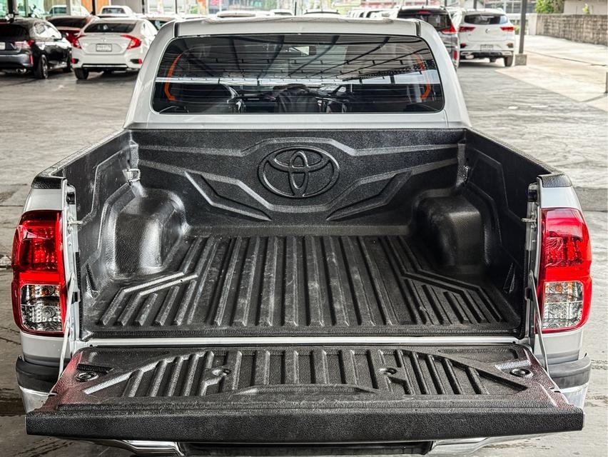 รหัสรถ WRT3253 2021 TOYOTA HILUX REVO, 2.4 ENTRY Z EDITIONโฉม DOUBLE CAB สีเทา เกียร์ออโต้ 19