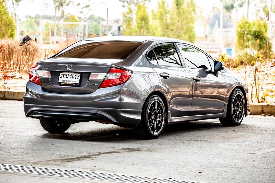 Honda Civic Fb 1.8S สีเทา ปี 2013 เกียร์ออโต้
