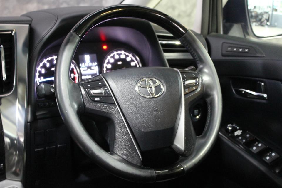 รหัสรถ JRS2055 TOYOTA VELLFIRE 2016 สี ขาว รถศูนย์ 12