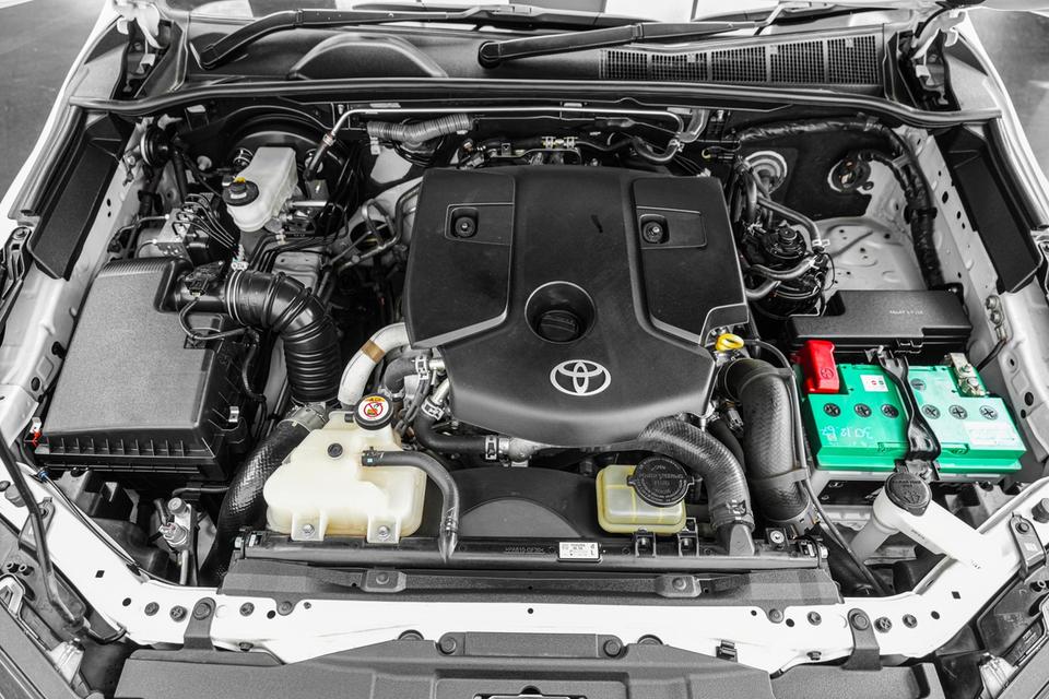 2022 TOYOTA FORTUNER 2.4 LEGENDER BLACK TOP 4WD SUV สีขาว-ดำ เลขไมล์ 34323 กม. 20