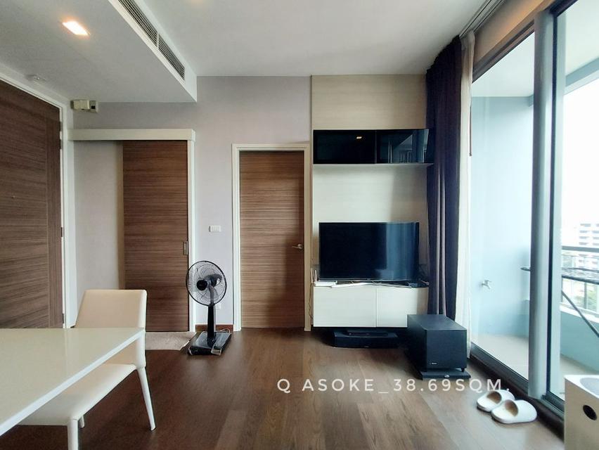 ขาย คอนโด Fully-furnished 1 bedroom Q Asoke (คิว อโศก) 38.69 ตรม. very good condition near Asoke Ratchada and MRT Phetch 5