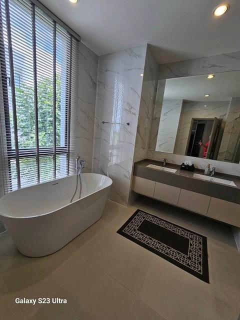 ให้เช่า ขาย บ้านเดี่ยววิลล่าหรู 3 ชั้น โครงการ แอร์รี่ ศรีนครินทร์-กรุงเทพกรีฑา 12