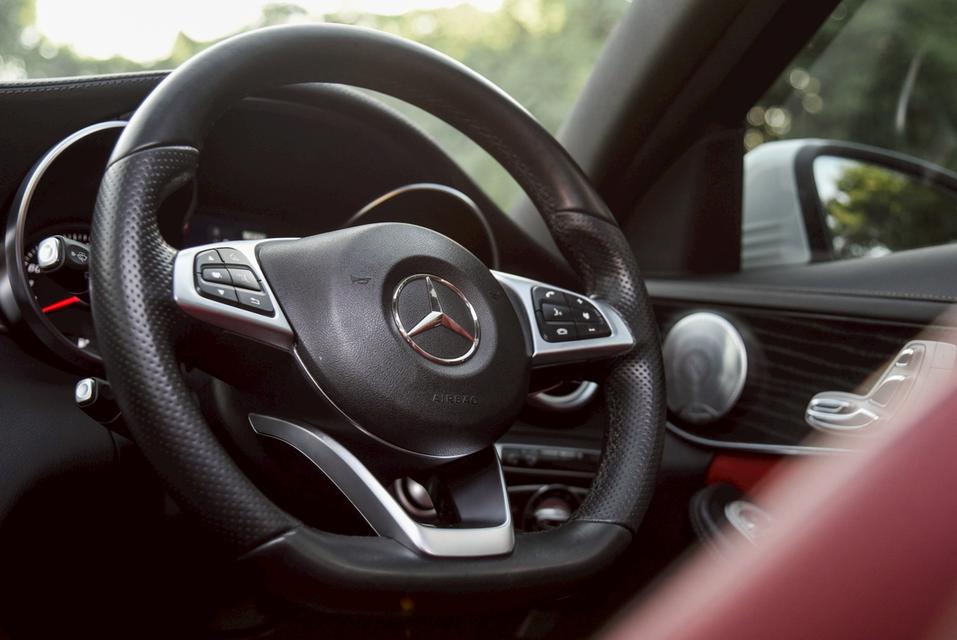 รหัสรถ 12AT5983 Mercedes-Benz C350e AMG Dynamic [w205] AT 2017 15