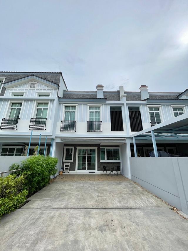 บ้านว่างให้เช่า เฟอร์นิเจอร์ครบ พร้อมเข้าอยู่ ตรงข้าม Mega บางนา  1