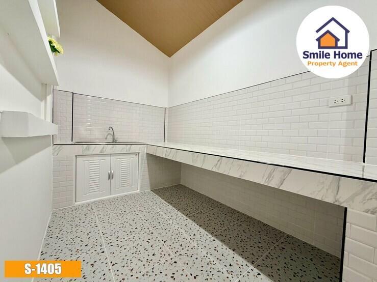 หมู่บ้านเฟื่องฟ้า11 เฟส7 ซอยมังกร แพรกษาสมุทรปราการ หลังมุมรีโนเวทใหม่ 8