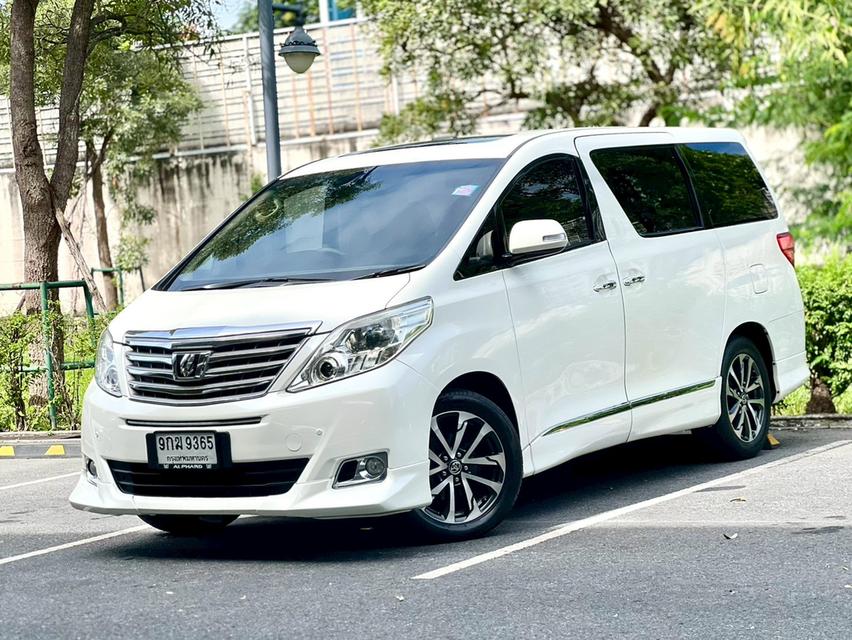 Toyota vellfire 2.4 เบนซินรถสวยตรง ใช้น้อย
