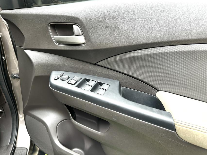 HONDA CRV 2.0s ปี2013/14 รถมือเดียว ดูแลดี ยางล้อเปลี่ยนใหม่ ปี25