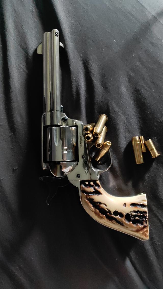 ปืน. Model Cao Gun โลหะชุบนิโครม ด้ามลายเขาสัตว์