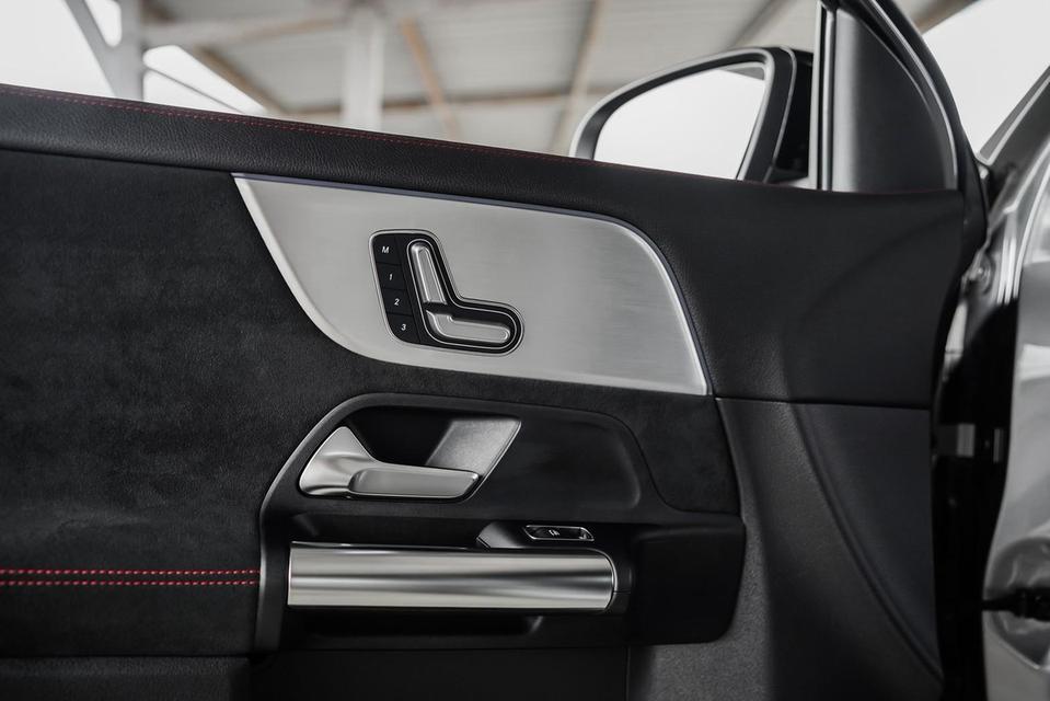 ✨Mercedes-Benz GLA35 AMG 4MATIC ปี 2023 รูปที่ 15