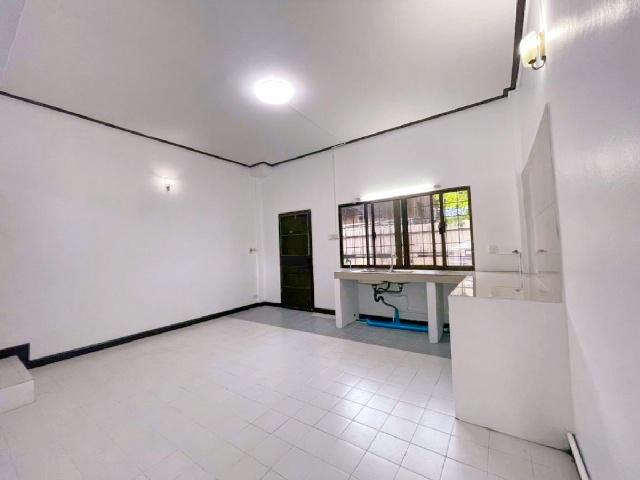 ลาซาล33-39 รร.นานาชาติบางกอกพัฒนา 200 ม.4 นอน ให้เช่าทาวน์โฮม 3 ชั้น 25ตร.วา.295 ตร.ม.BTS บางนา 2.2กม.ทำเลดี ย่านสุขุมวิ 2