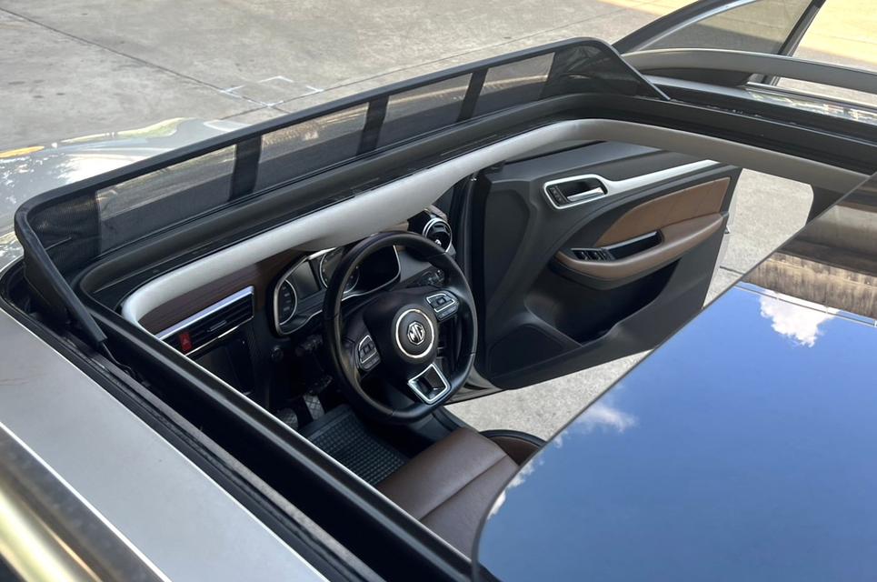 MG ZS 1.5 X Sunroof i-Smart At ปีคศ.  2019  6