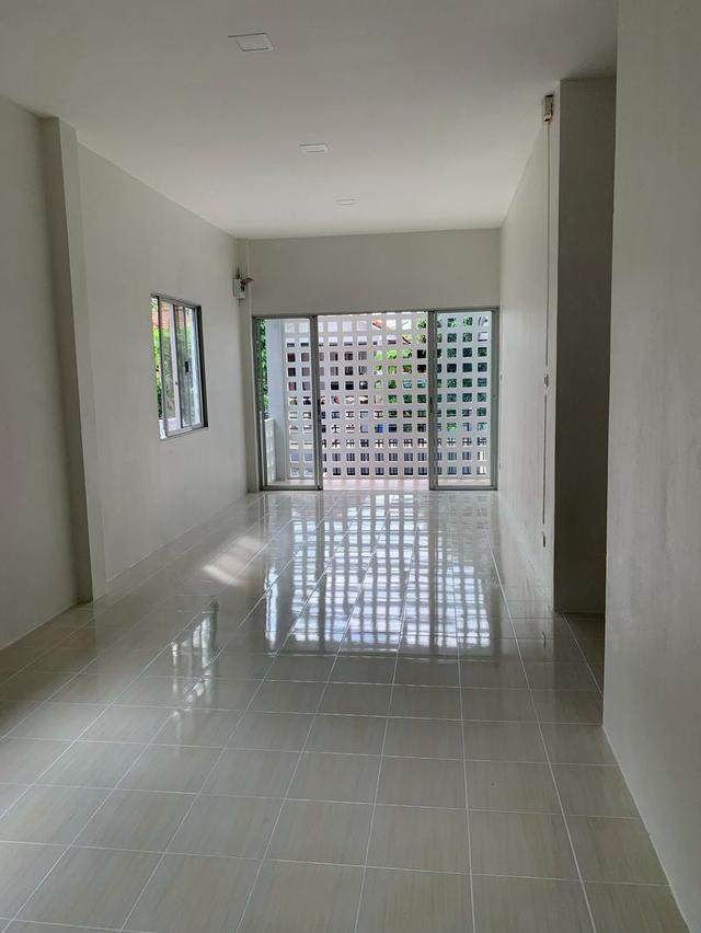 ขาย : บ้านเดี่ยว 1 ชั้น , เนื้อที่ 38.2 ตรว.  หมู่บ้านวัฒนา ถนนร่วมพัฒนา แขวงลำต้อยติ่ง เขตหนองจอก จังหวัดกรุงเทพมหานคร  7