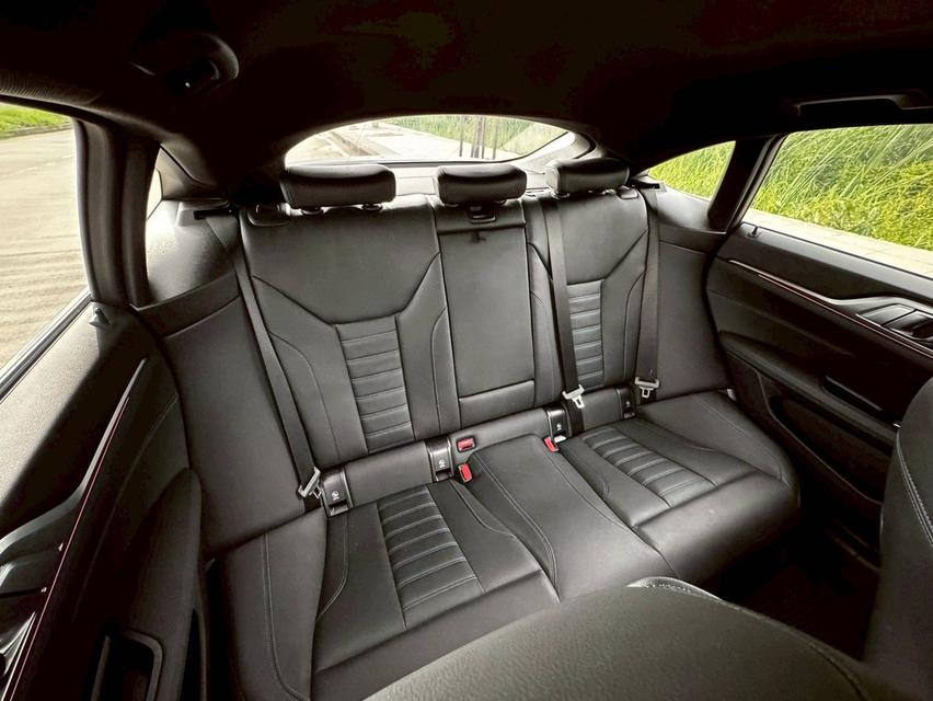 i4 Coupé 4