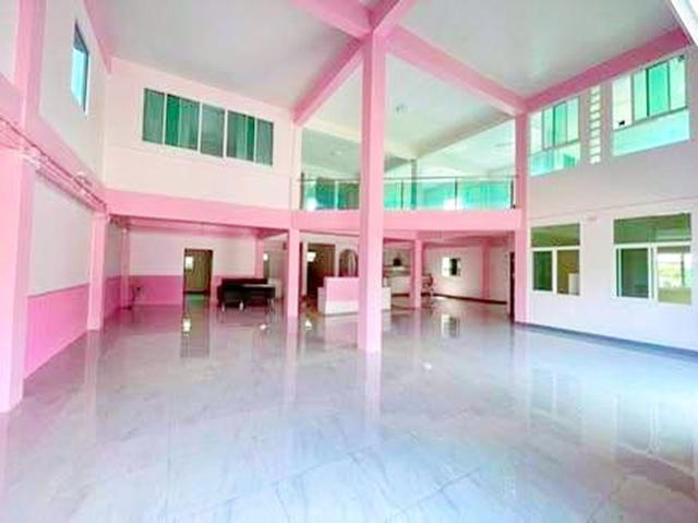 ดีไซน์ทันสมัย สภาพสวย 100ตร.ว. 700ตร.ม. พัฒนาการ 91-99 9นอน 4 น้ำ อาคาร 4ชั้น สวนหลวง ร.9 900ม. 2