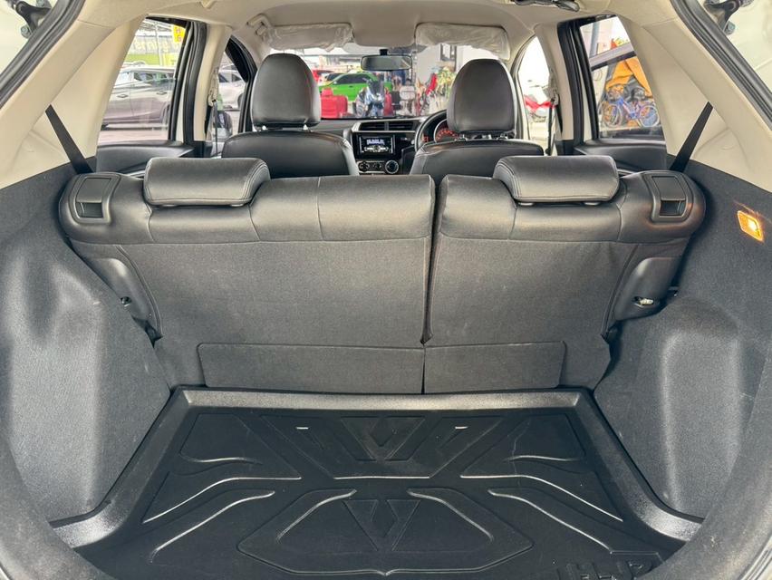 2020 Honda jazz 11