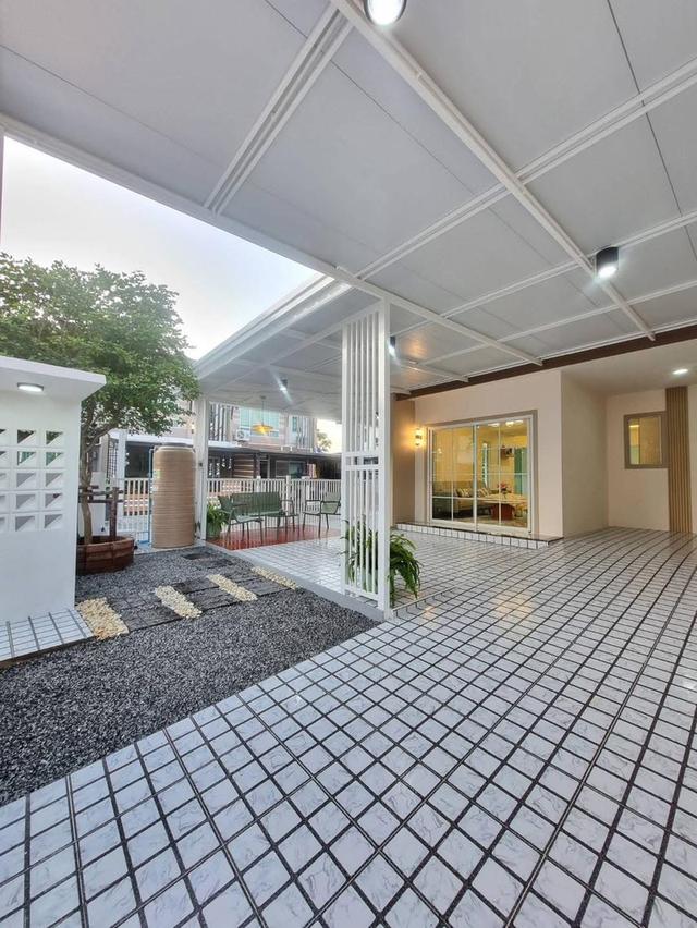 หมู่บ้านพฤกษาไพร์ม ซอยกันตนาบางใหญ่ ทาวน์เฮาส์ 2 ชั้น ตกแต่งใหม่พร้อมเฟอร์นิเจอร์ มีมุมศาลาพักผ่อนสบายๆ 💥💥ชื่อโครงการ : #หมู่บ้านพฤกษาไพร์ม💥💥 ท 9