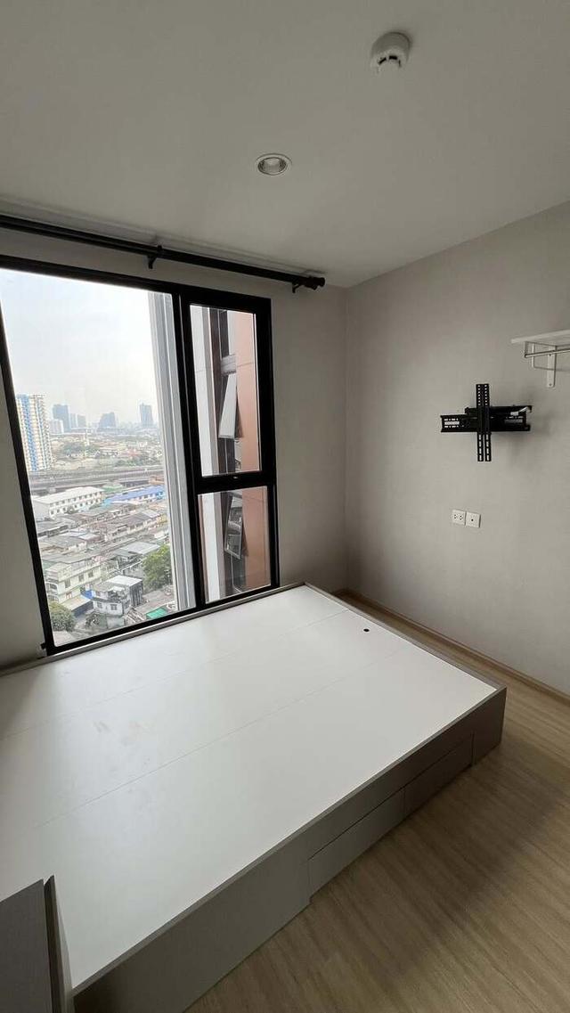 เช่าถูก 13,000 บาท ** 1 ห้องนอน * รหัส 160585 * The Privacy ท่าพระ-อินเตอร์เชนจ์ ** ติดรถไฟฟ้า แยกท่าพระ ** 088-398-3835 MR.BOAT 9