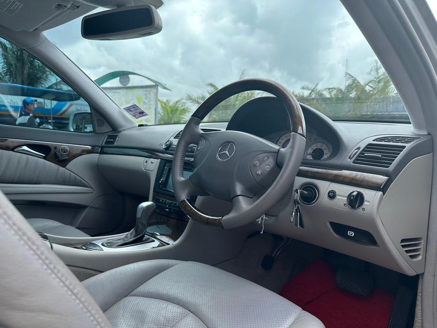 BENZ E240 W211 2.6 AVANTGARDE 11