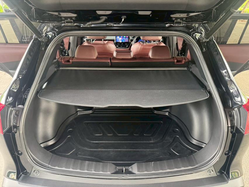ขายรถ Toyota Corolla Cross 1.8 Hybrid Premium ปี 2022 สีดำ เกียร์ออโต้ 17