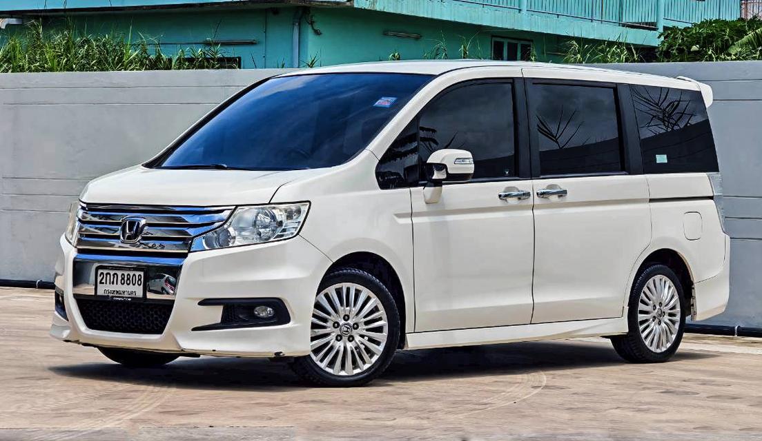 ขาย HONDA STEPWAGON 2.0 ปี 2013