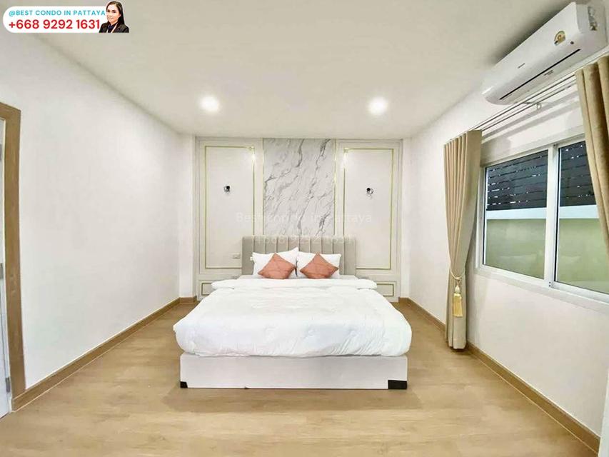 "บ้านเดี่ยว 2 ชั้น พร้อมอยู่ ใกล้โรงเรียนนานาชาติ ใจกลางเมืองพัทยาเหนือ!"พร้อมสังคมคุณภาพและระบบรักษาความปลอดภัย 24 ชม. #รหัสทรัพย์421 8
