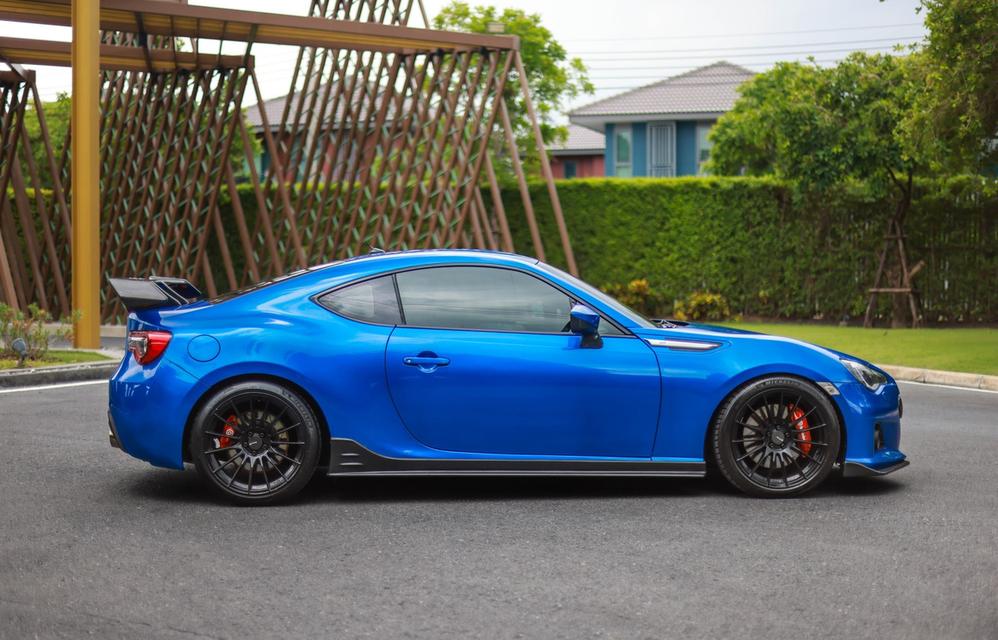 SUBARU BRZ 10