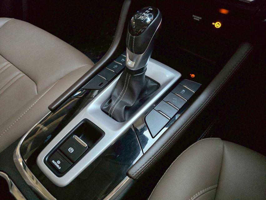 Isuzu MU-X 1.9Ultimate ปี23 9