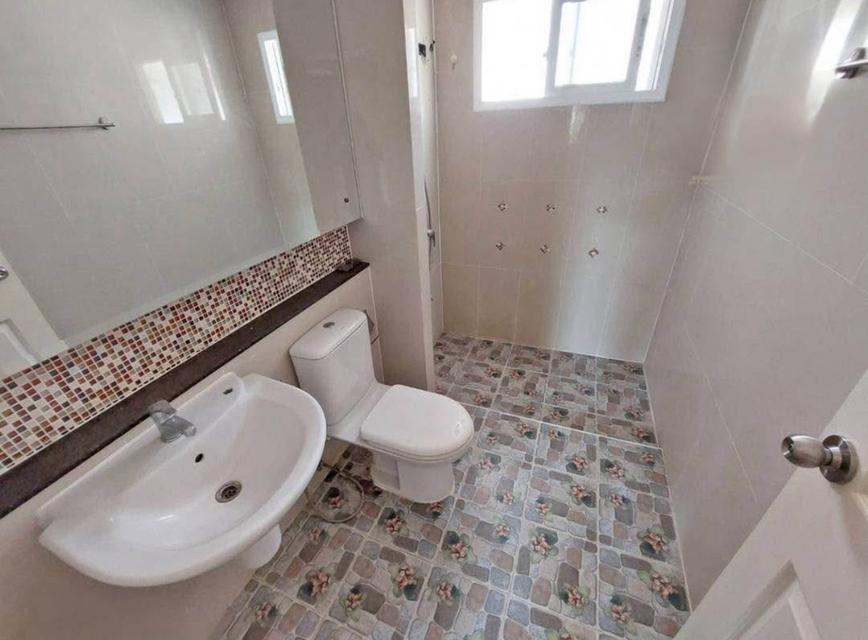 ขายบ้านเดี่ยว 2 ชั้น หมู่บ้านเดอะเซนโทรวงแหวน-อ่อนนุชลาดกระบัง พร้อมเข้าอยู่ ทำเลดี เดินทางสะดวก ใกล้โรบินสัน ลาดกระบัง 12