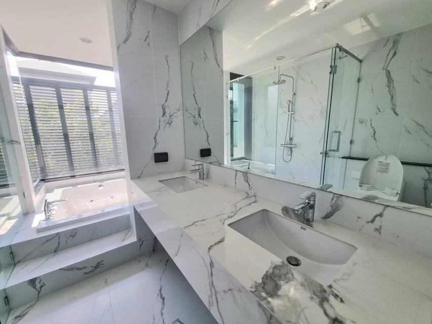 Luxury  House For Sale 11,000,000 TH 19