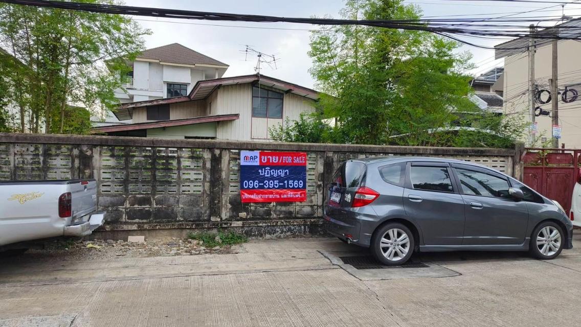 ที่ดินพร้อมสิ่งปลูกสร้างใจกลางกรุง พหลโยธินซอย 8 เดินทางสะดวกเข้าออกได้หลายทาง 11