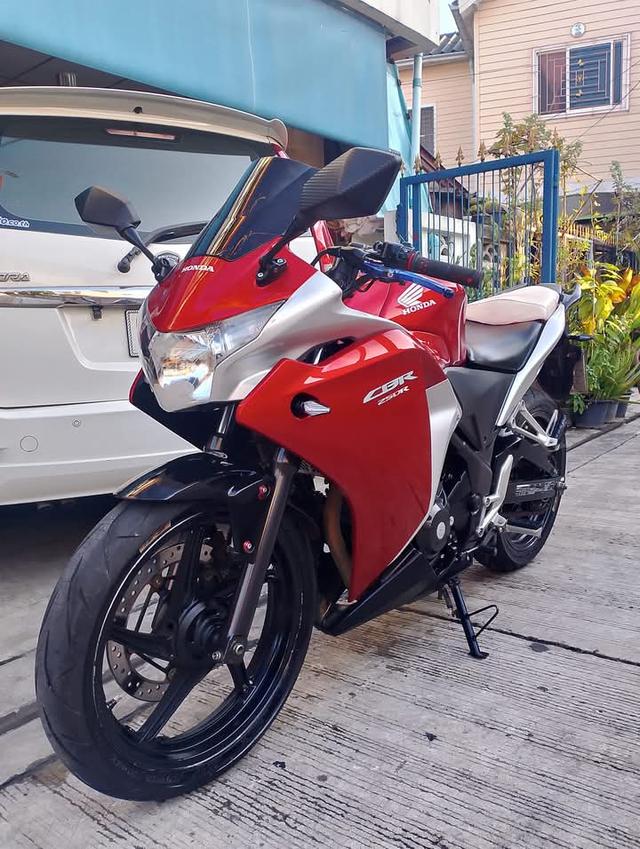 Honda CBR ปี 2010 2