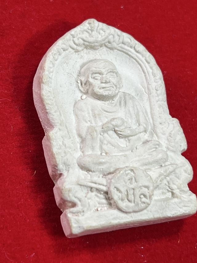 161. พระผงรูปเหมือนสมเด็จโต ออกวัดพลา ปี 2510 ปลูกเสกโดยหลวงปู่ทิม อ.แกลง จ.ระยอง เนื้อขาว