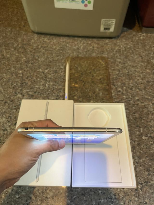 ขายiPadMini5สีหายากSilver64กิ๊กWifi Celluer ใส่ซิมได้แถมปากกาใช้งานดีทุกๆฟังชั่นสูนTrueถูกๆ
