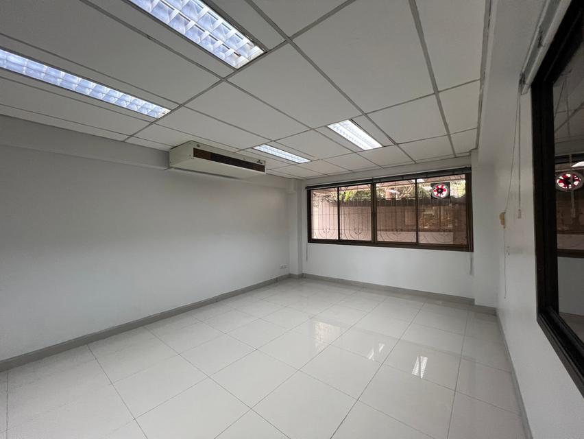 สำนักงานให้เช่า ตลิ่งชัน ติดถนนบรมราชชนนี (ข้างสถานีตำรวจตลิ่งชัน) 6