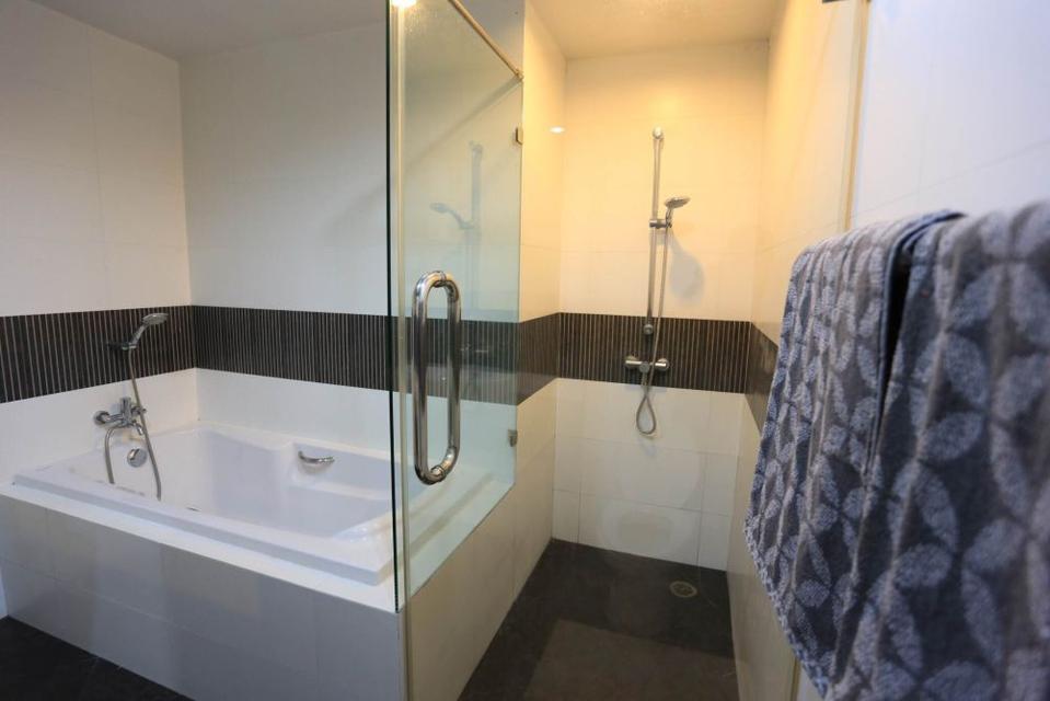 ขายคอนโด เออร์บานา สาทร ชั้น 21 วิวสระว่ายน้ำ ทำเลดี เดินทางสะดวก ใกล้รถไฟฟ้า BTS ศาลาแดง 12