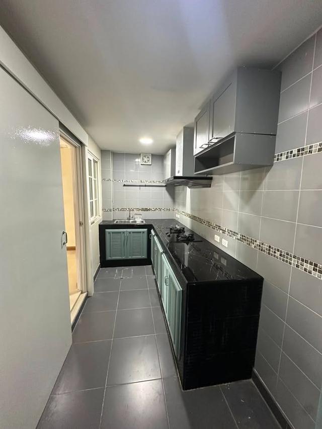 Selling town house 4 bedrooms Pattaya 3.5 Million