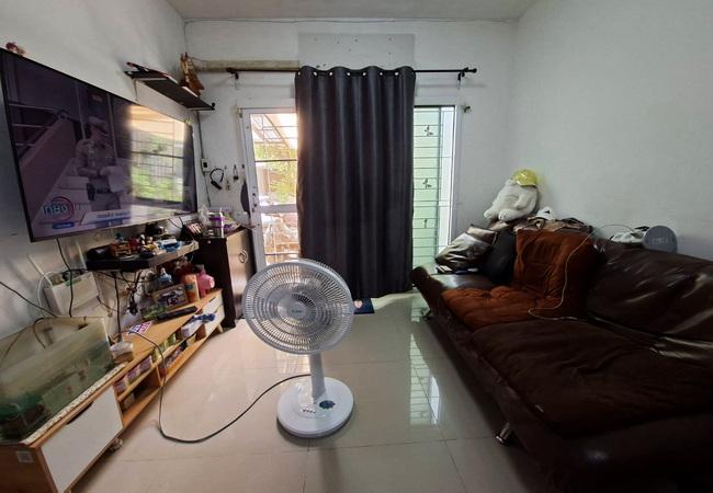 ขายทาวน์เฮ้าส์ หมู่บ้านเดอะคอนเนค สุวรรณภูมิ 3 เนื้อที่ 18.2 ตร.ว. 2 ชั้น 3 นอน 2 น้ำ 3