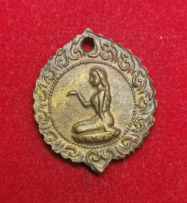 6124 เหรียญพระพุทธชินราช หลังนางกวัก วัดพระศรีรัตนมหาธาตุ จ.พิษณุโลก 2
