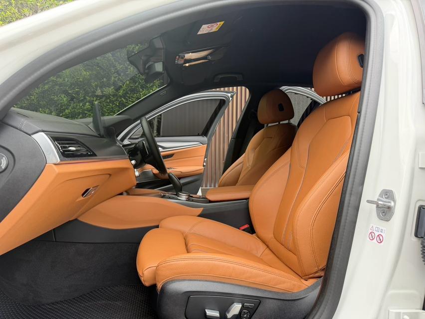 BMW 520d M Sport LCI (G30) ปี 2021 รูปที่ 11
