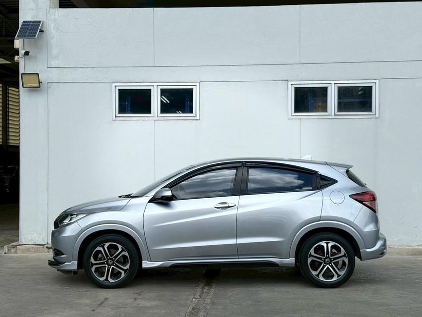 HONDA HRV 1.8E LIMITED 2018 สีเทา เข้าศูนย์ทุกระยะ 3